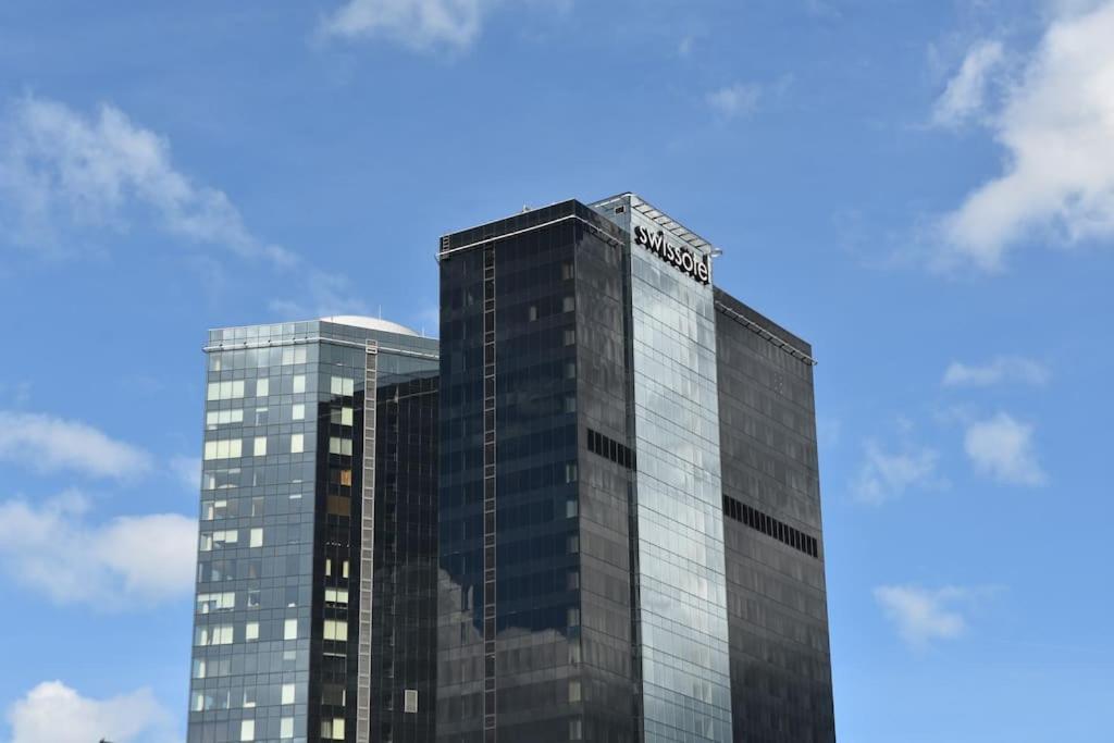 Kahe Magamistoaga Ja Suure Elutoaga 3-Toaline Korter Vaatega Tallinna Aerikeskusele エクステリア 写真